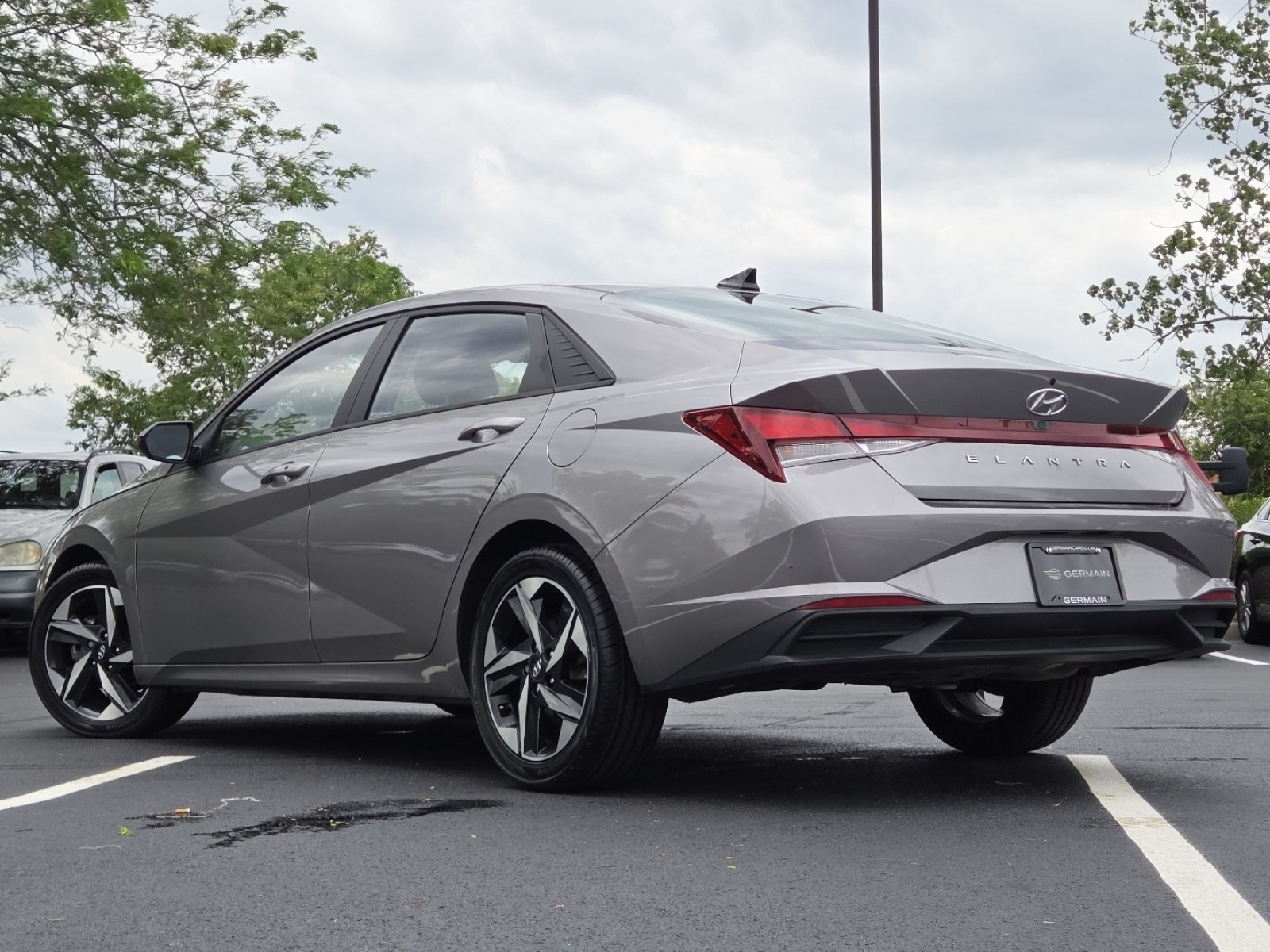 Used 2023 Hyundai Elantra SEL w/ Convenience Package FWD image 15