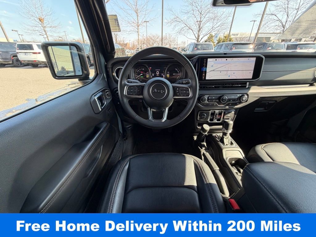 Used 2024 Jeep Wrangler Unlimited Sahara w/ Technology Group image 17