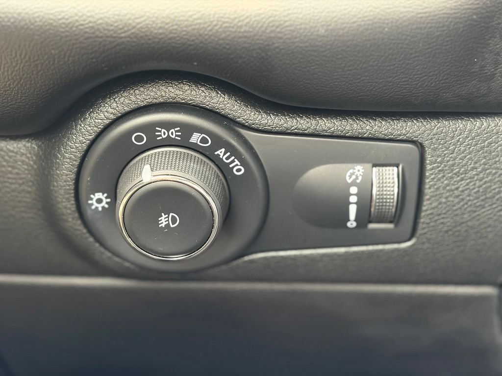 Used 2023 Dodge Durango R/T AWD/4WD image 31