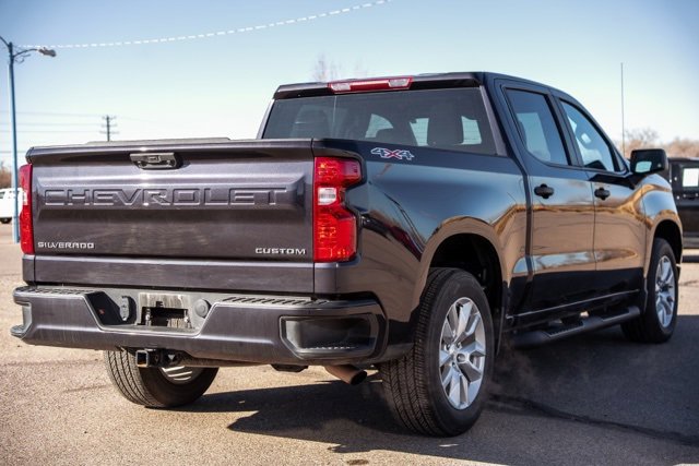 Used 2022 Chevrolet Silverado 1500 Custom image 5