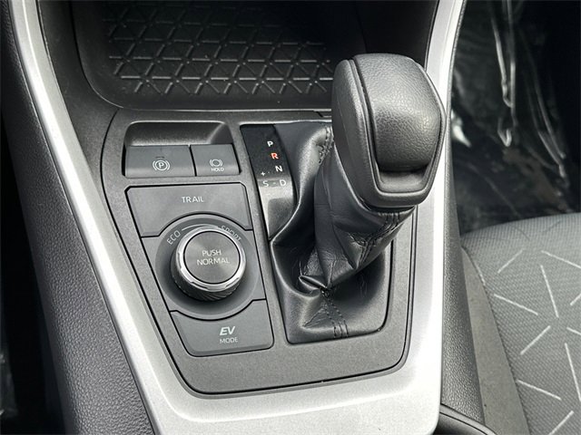 Certified 2022 Toyota RAV4 XLE w/ Convenience Package image 27