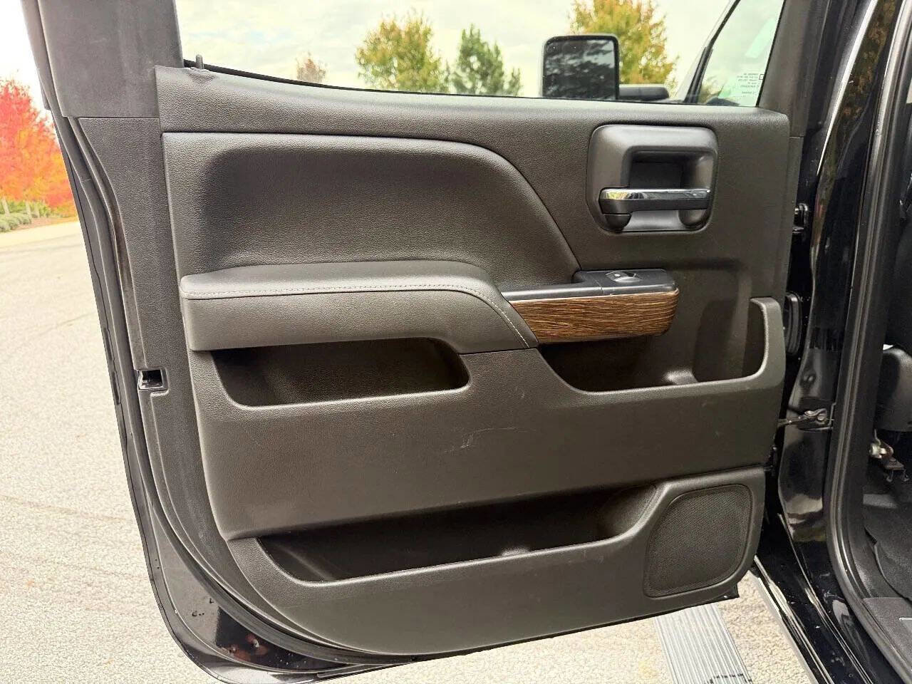 Used 2018 GMC Sierra 2500 Denali w/ Duramax Plus Package image 16