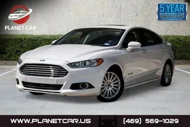 Used 2016 Ford Fusion SE w/ Equipment Group 502A image 1