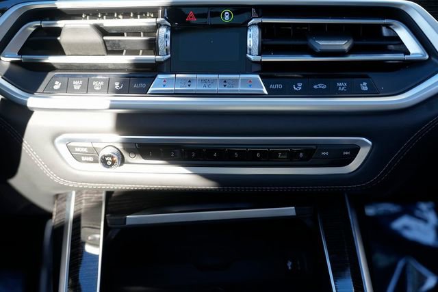 Used 2020 BMW X7 M50i w/ Dynamic Handling Package image 54
