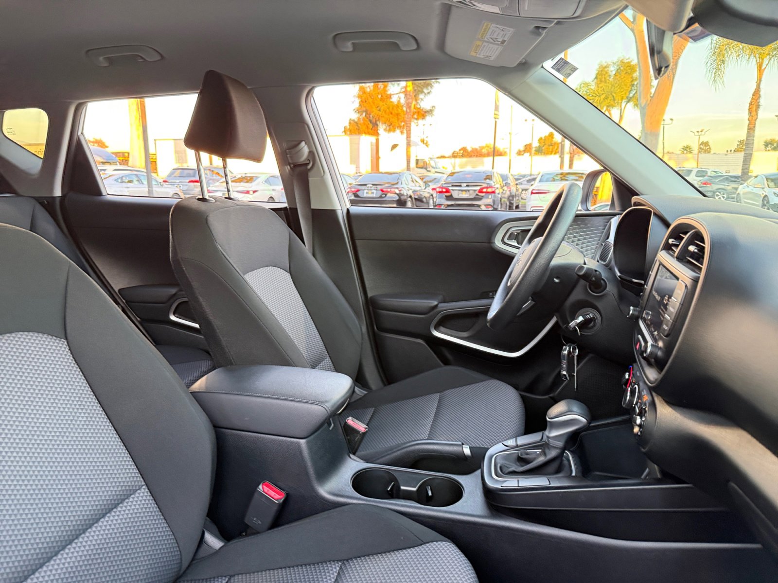 Used 2024 Kia Soul LX image 19