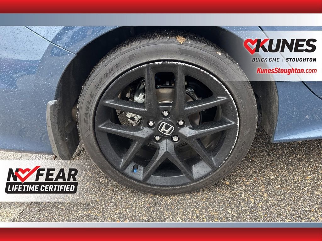 Used 2025 Honda Civic Sport image 13