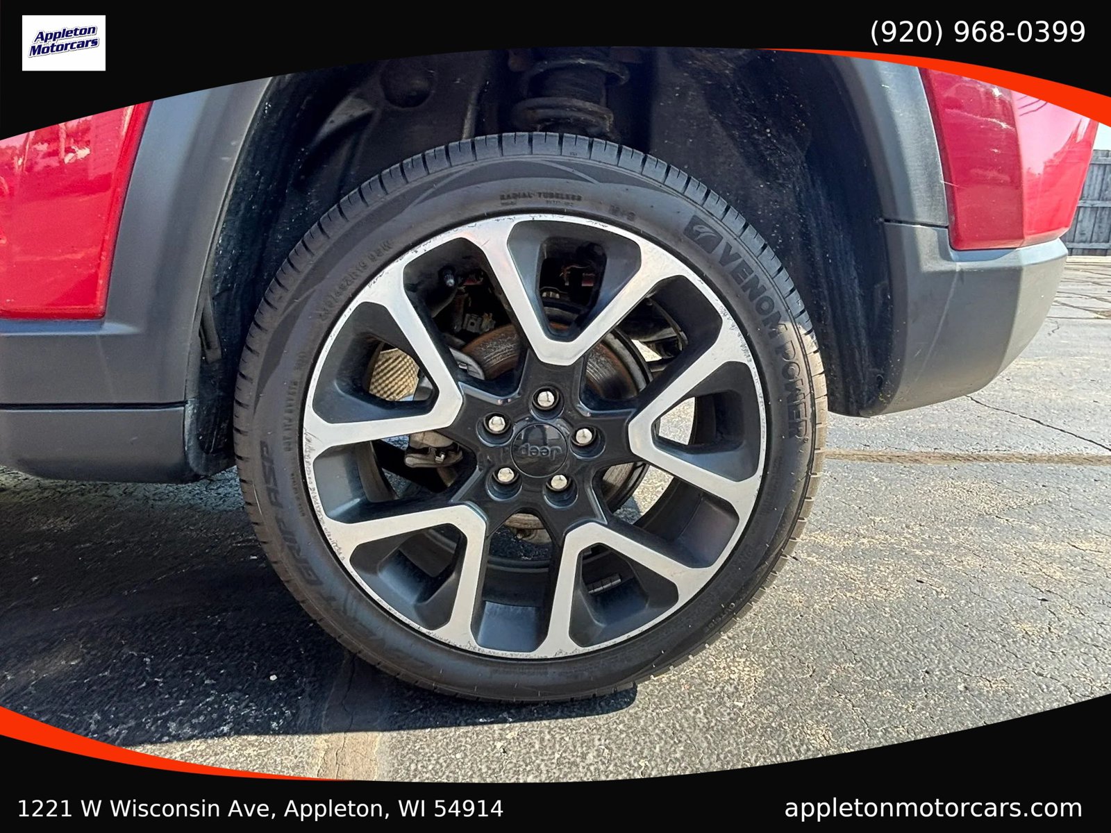 Used 2018 Jeep Compass Limited w/ Navigation Group AWD/4WD image 11