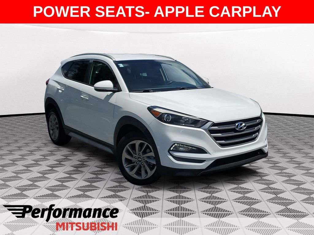 Used 2017 Hyundai Tucson SE Plus w/ Cargo Package FWD image 1