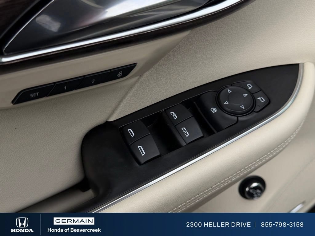 Used 2021 Buick Envision Avenir w/ Technology Package II AWD/4WD image 18