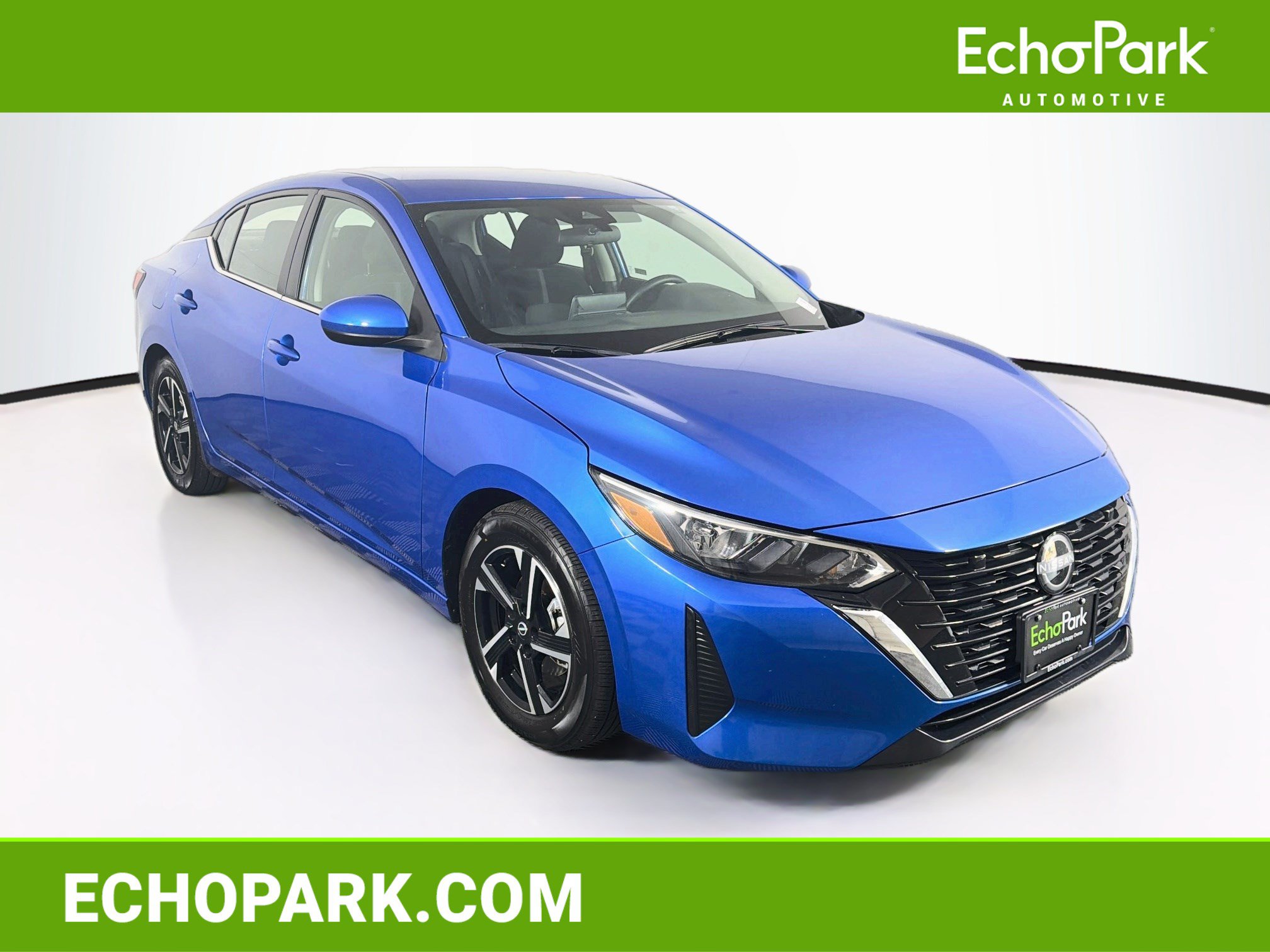 Used 2025 Nissan Sentra SV FWD image 1