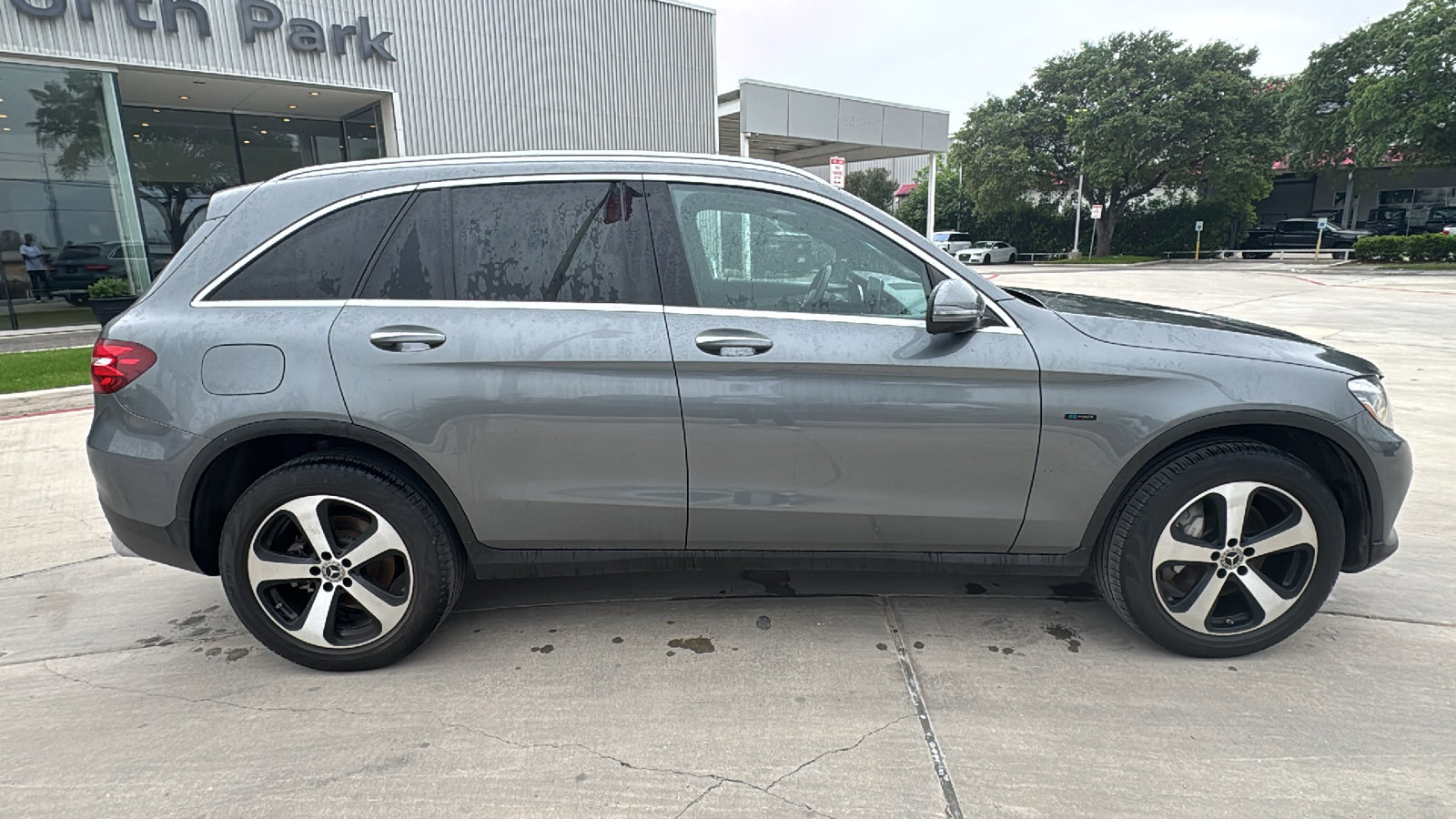 Used 2019 Mercedes-Benz GLC 350e 4MATIC image 8
