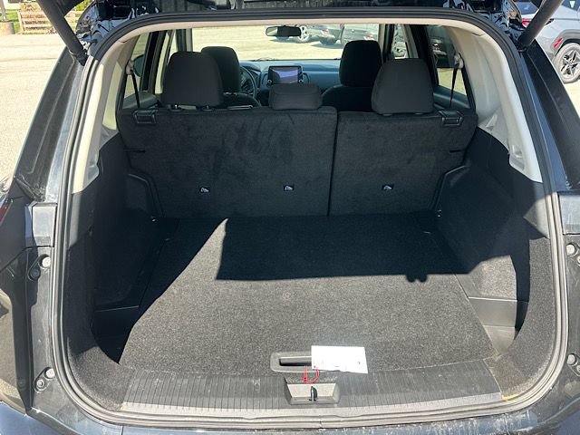 Used 2025 Nissan Rogue SV FWD image 12