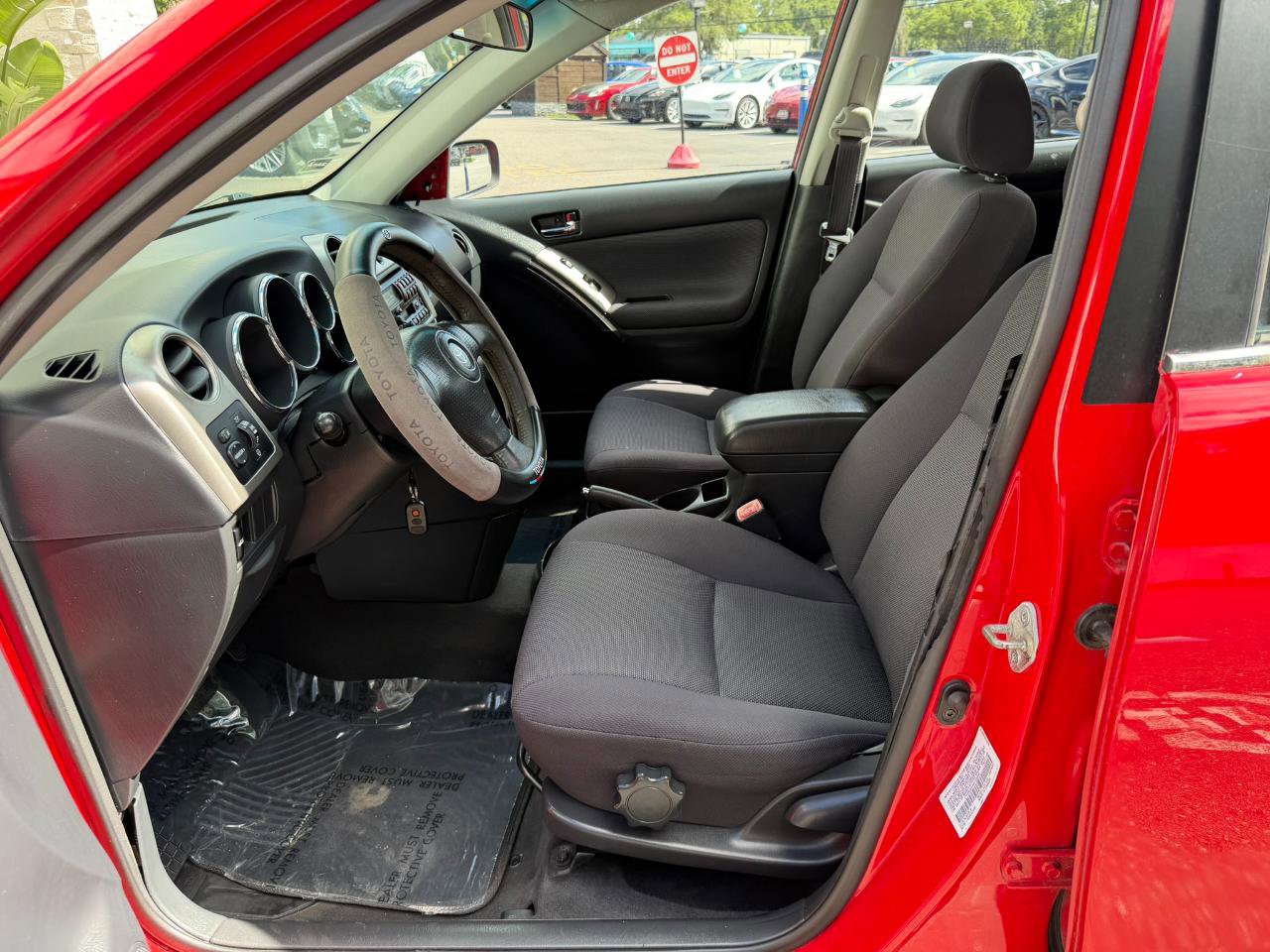 Used 2004 Toyota Matrix FWD image 20