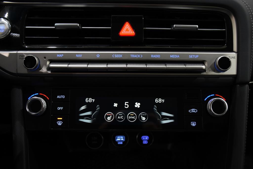New 2026 Genesis G70 2.5T RWD image 15