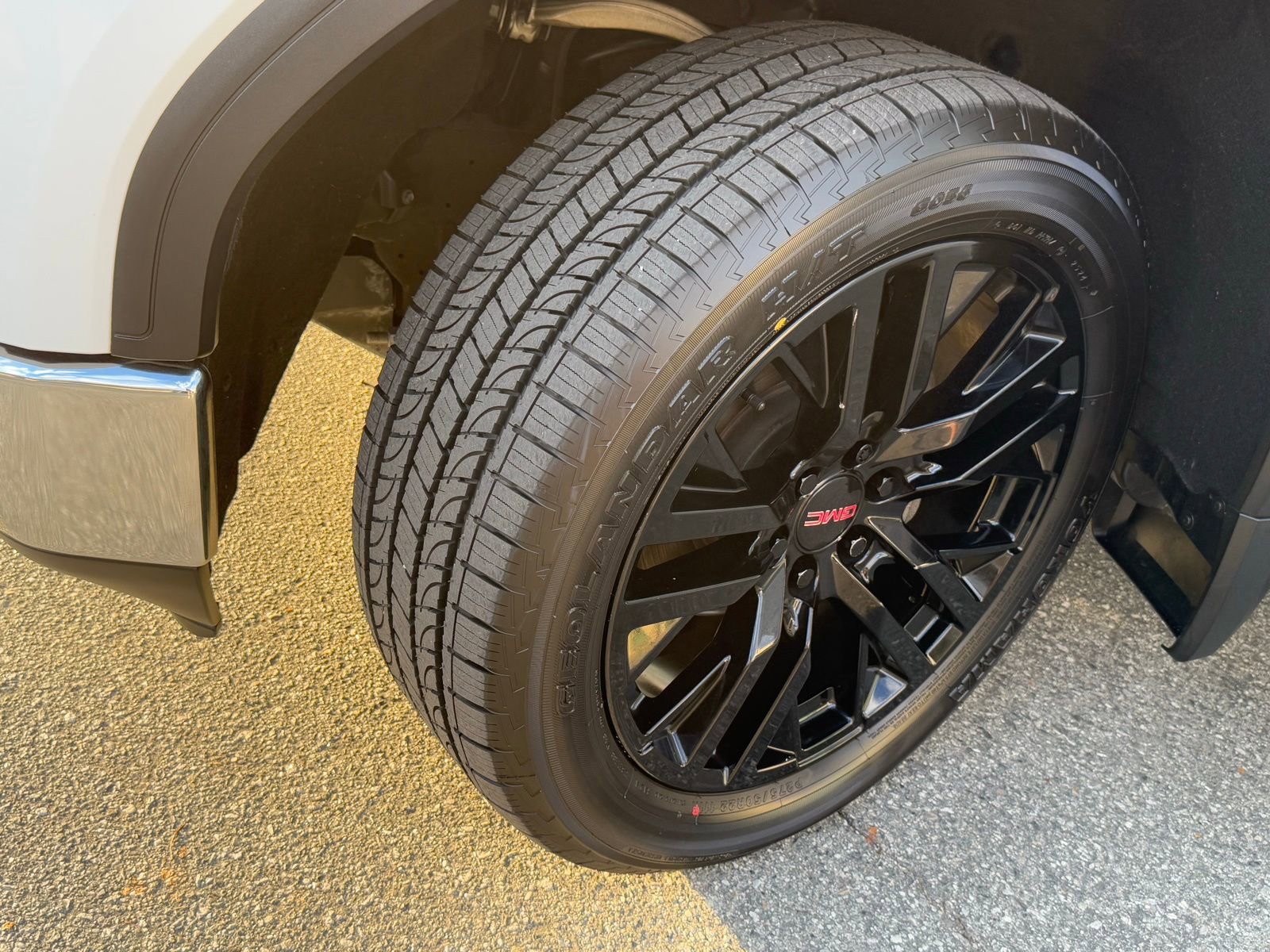 Used 2019 GMC Sierra 1500 SLT w/ SLT Premium Package image 19