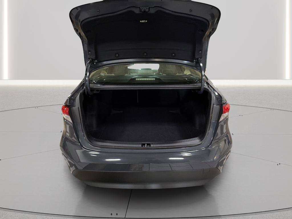 Used 2025 Toyota Corolla LE w/ LE Premium Package image 16