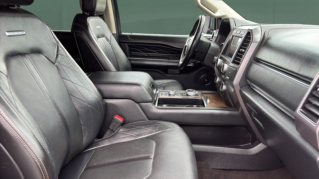 Used 2021 Ford Expedition Max Platinum AWD/4WD image 24