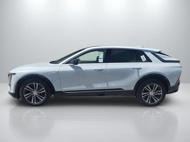 New 2026 Cadillac Lyriq Luxury RWD image 8