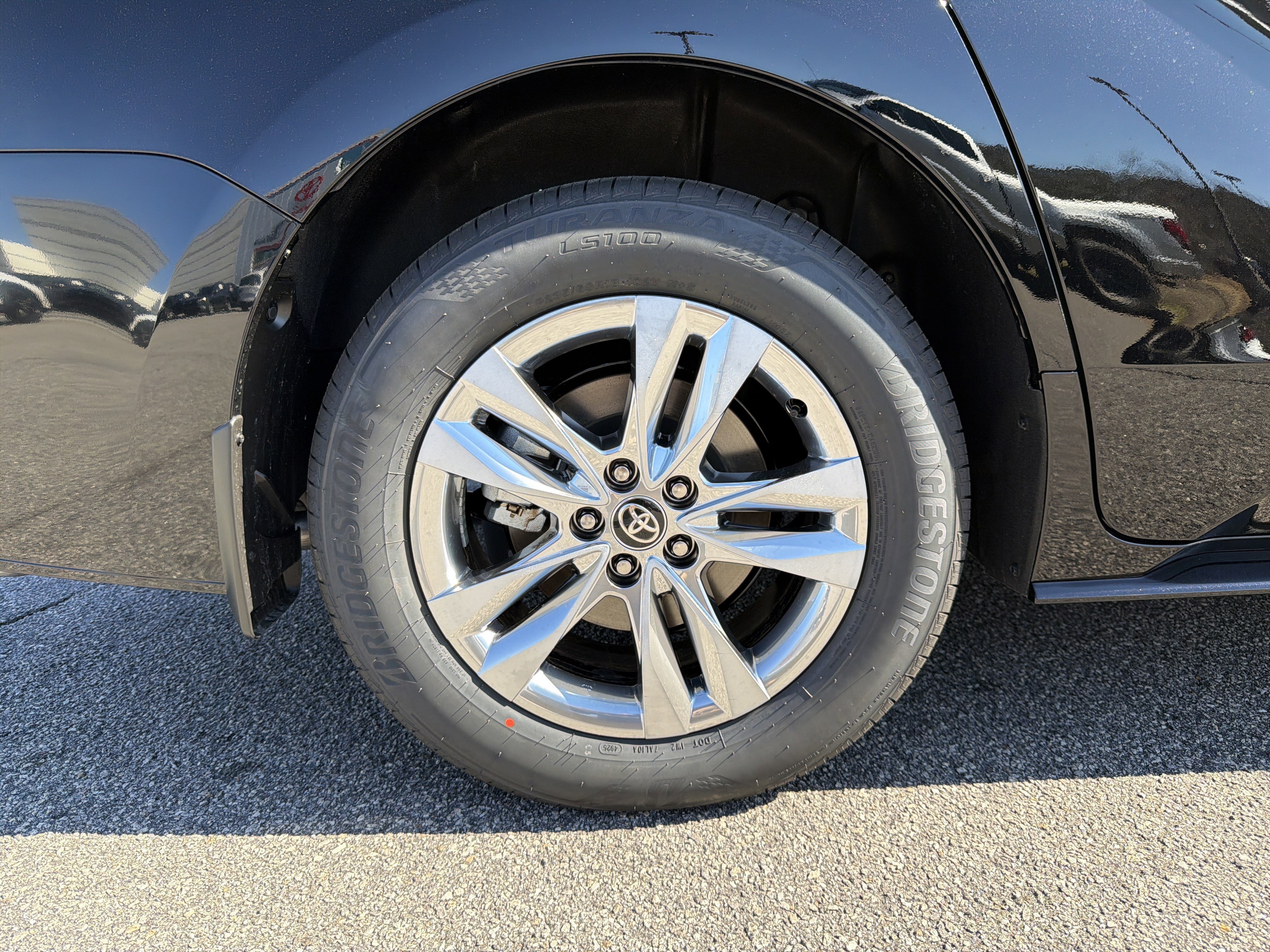 New 2026 Toyota Sienna Limited image 20