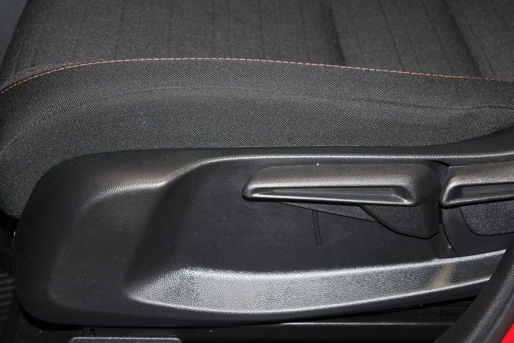 Certified 2025 Honda HR-V Sport image 12