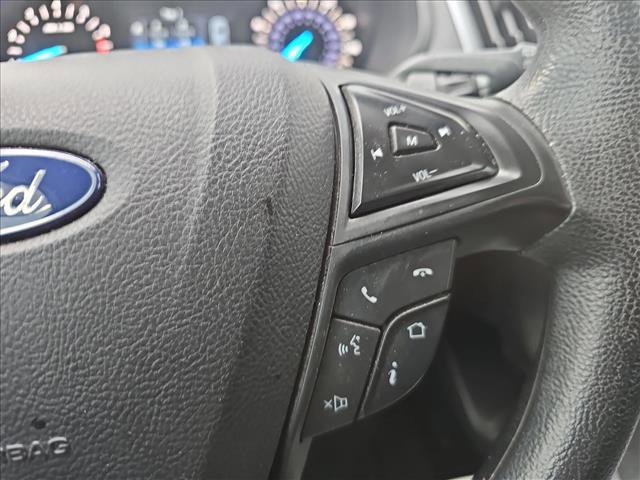 Used 2020 Ford Edge SE image 18