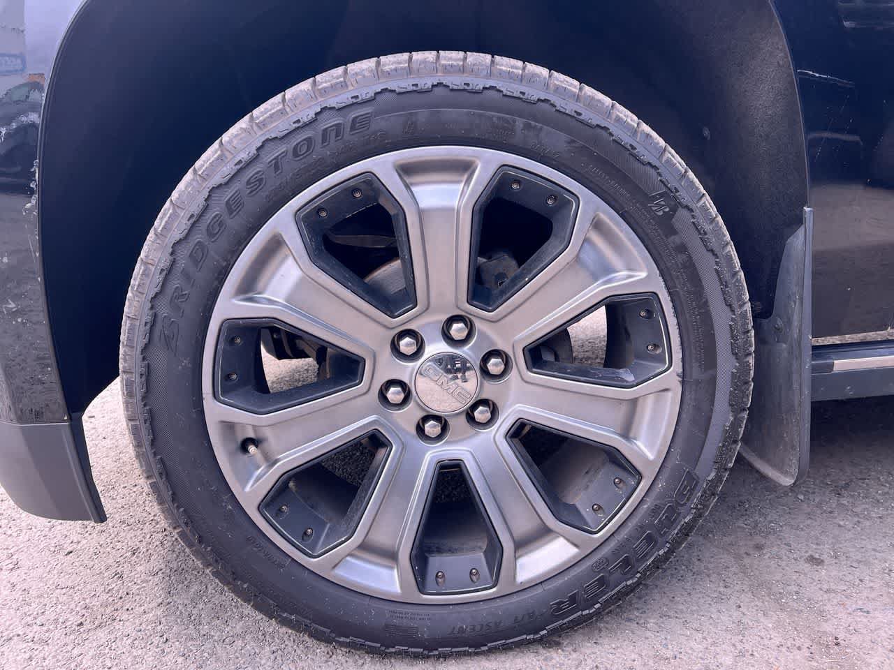 Used 2015 GMC Yukon Denali AWD/4WD image 10