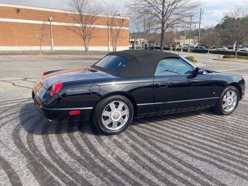 Used 2004 Ford Thunderbird image 12