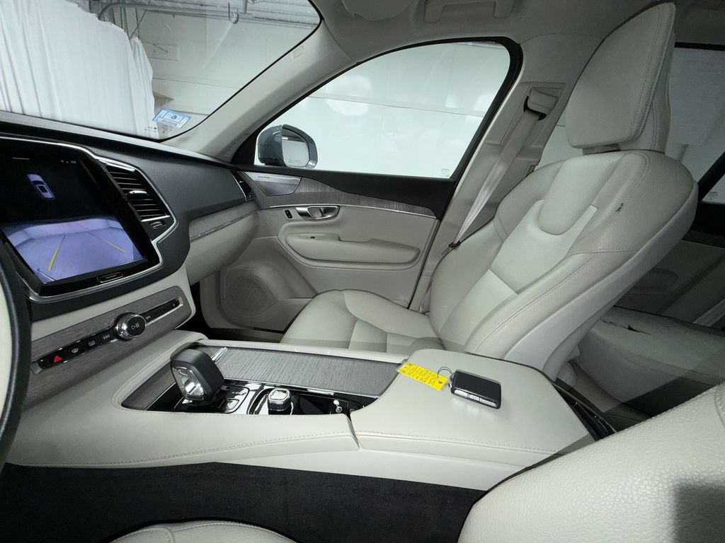 Used 2023 Volvo XC90 B6 Plus w/ Protection Package AWD/4WD image 8