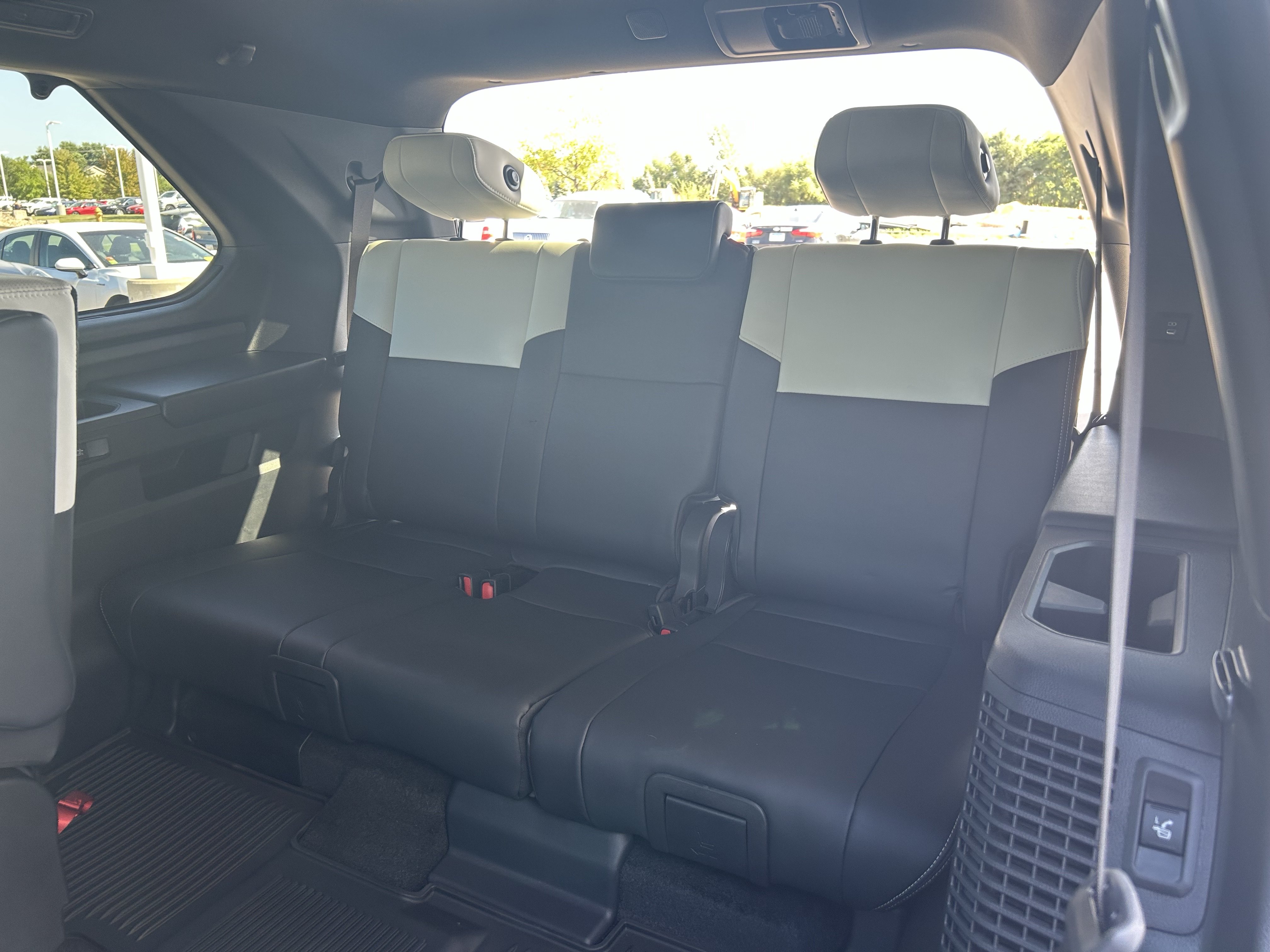 Certified 2025 Toyota Sequoia Capstone AWD/4WD image 22