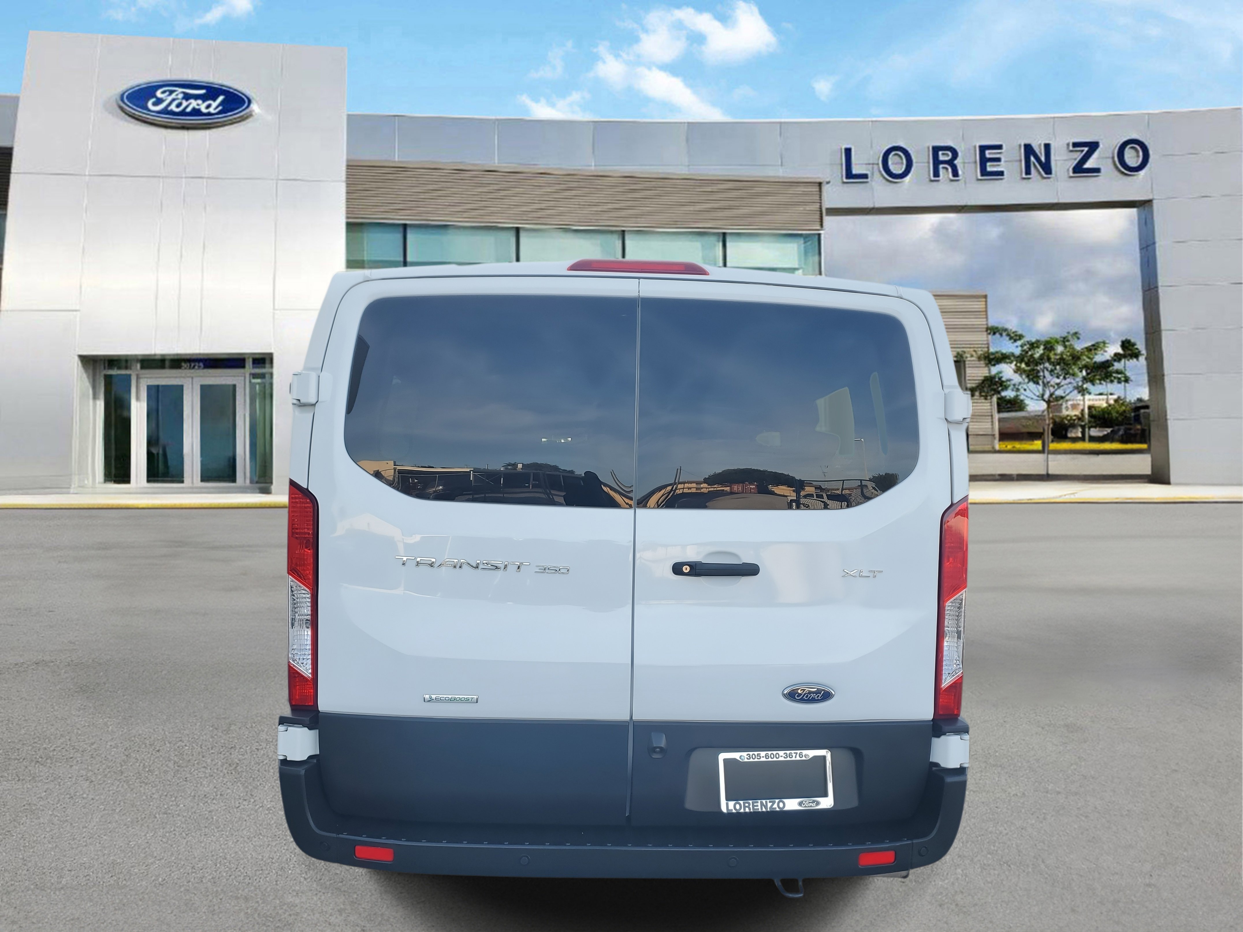 Used 2023 Ford Transit 350 XLT image 6
