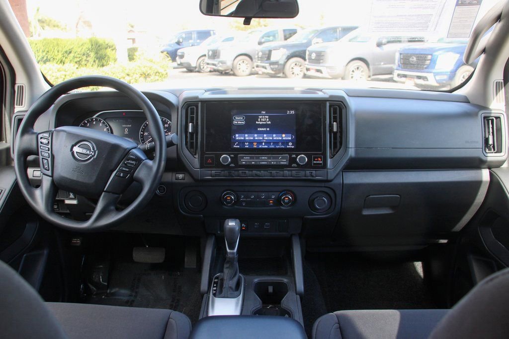 Used 2025 Nissan Frontier S w/ S Utility Package image 25