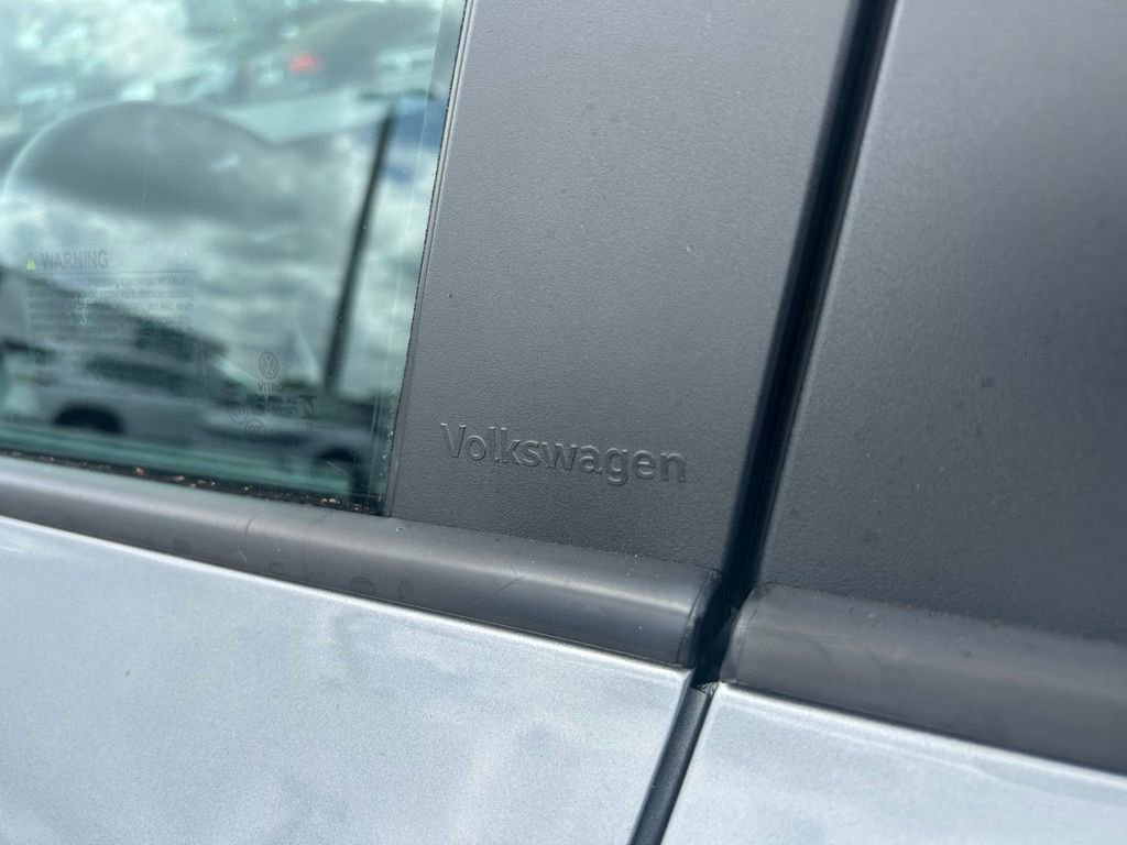 Certified 2025 Volkswagen Taos S image 28