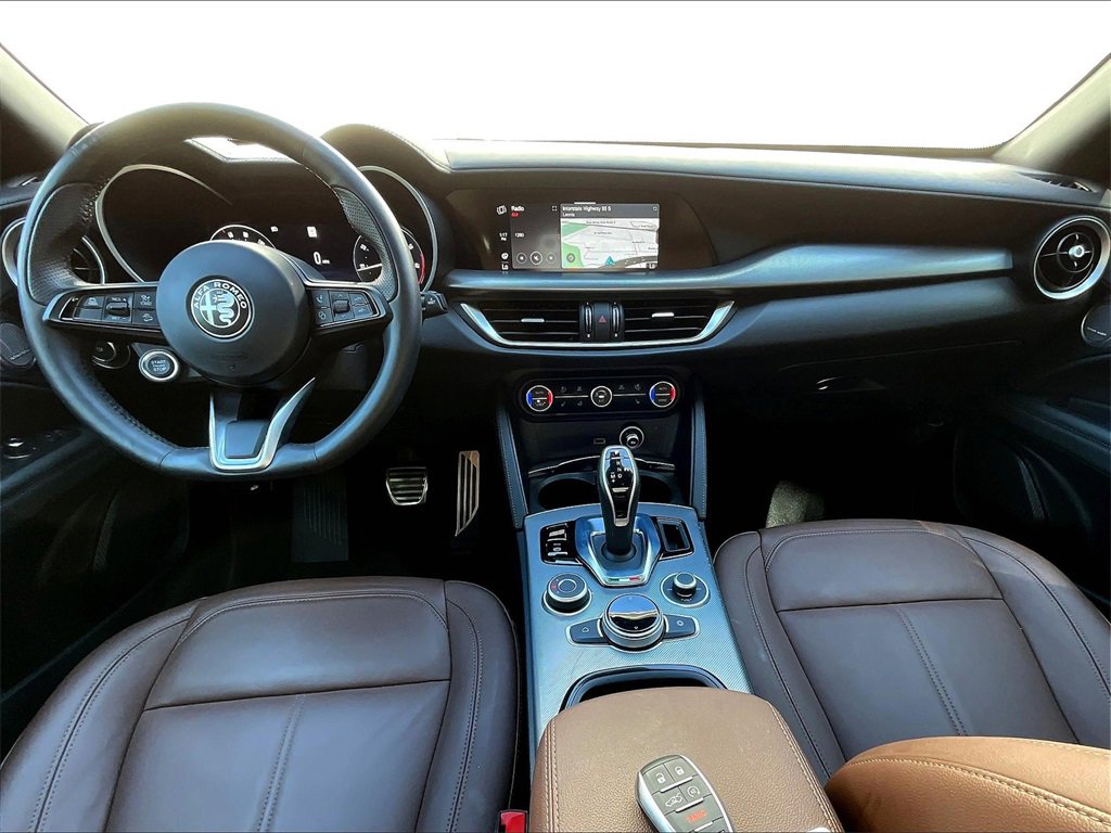 Used 2024 Alfa Romeo Stelvio Ti image 18