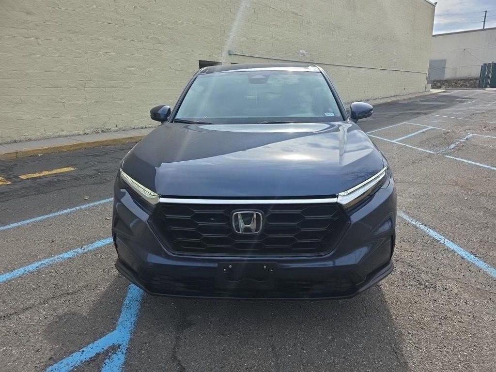 Used 2025 Honda CR-V LX image 2