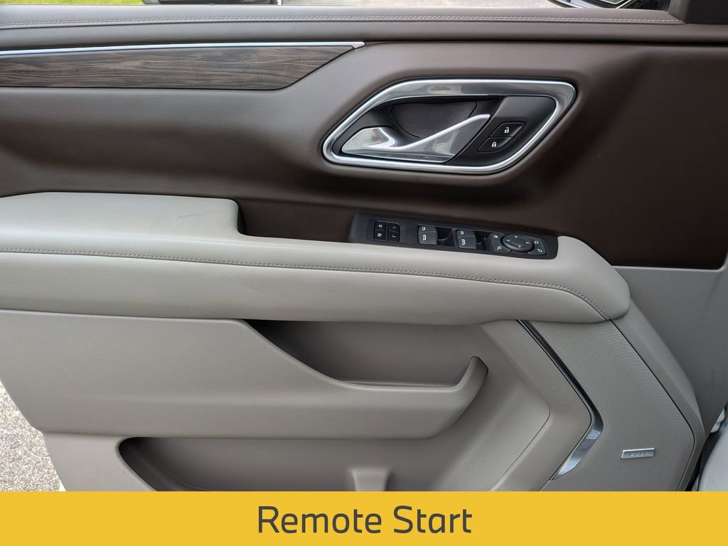 Used 2023 Chevrolet Suburban Z71 w/ Luxury Package image 15