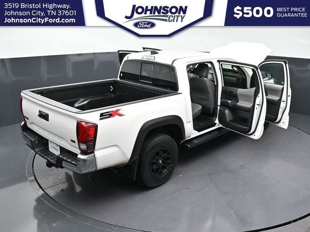 Used 2023 Toyota Tacoma SR5 AWD/4WD image 45