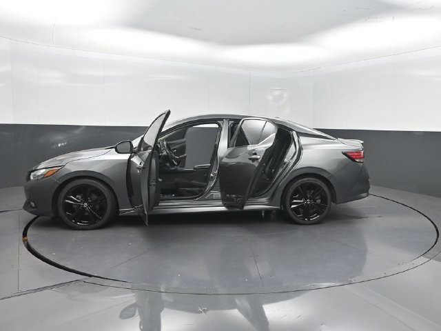 Used 2021 Nissan Sentra SR w/ Electronics Package FWD image 38