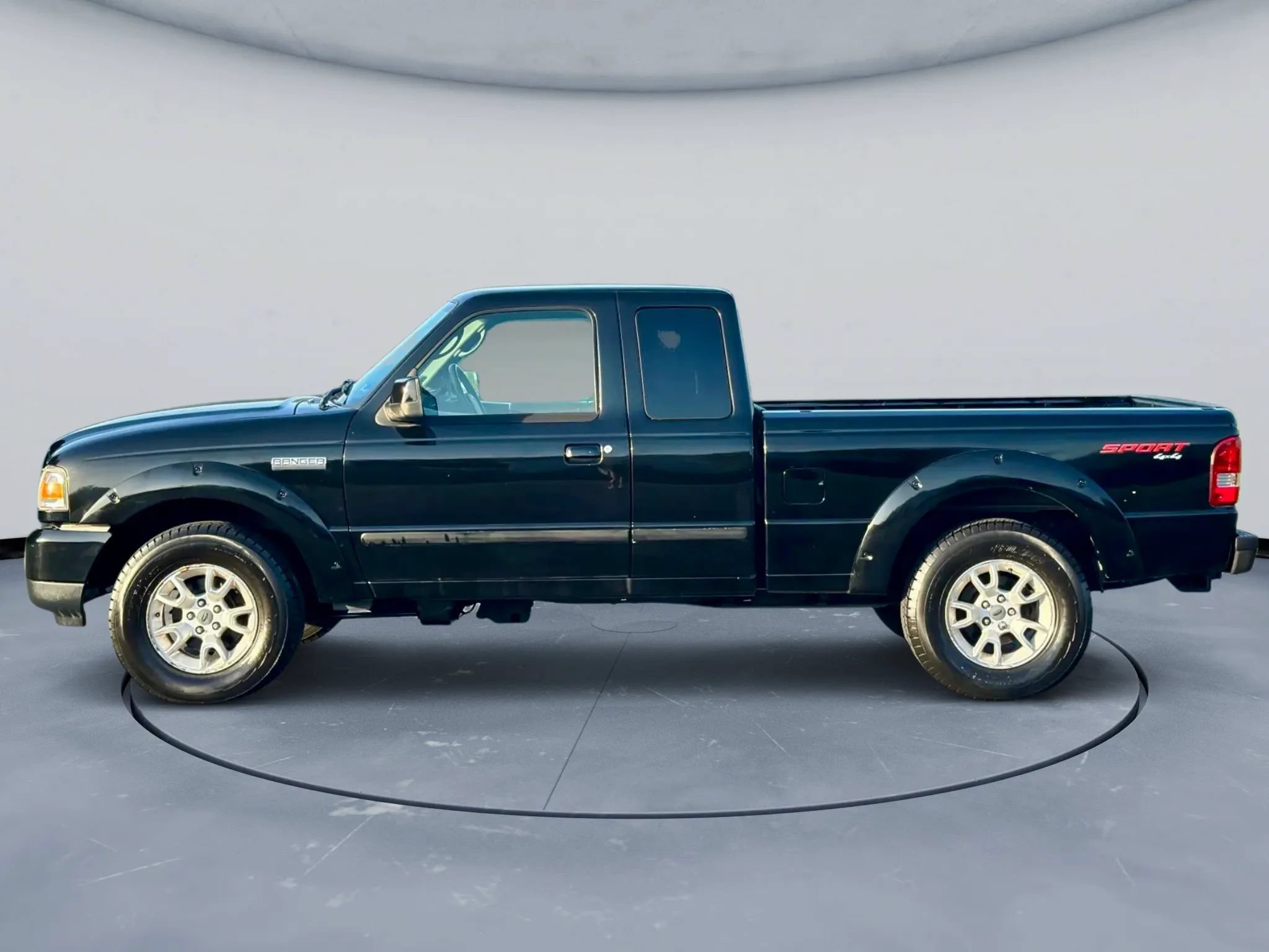 Used 2011 Ford Ranger Sport w/ Bright Trim Group AWD/4WD image 3