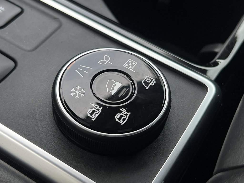 Used 2023 Nissan Pathfinder Platinum image 37