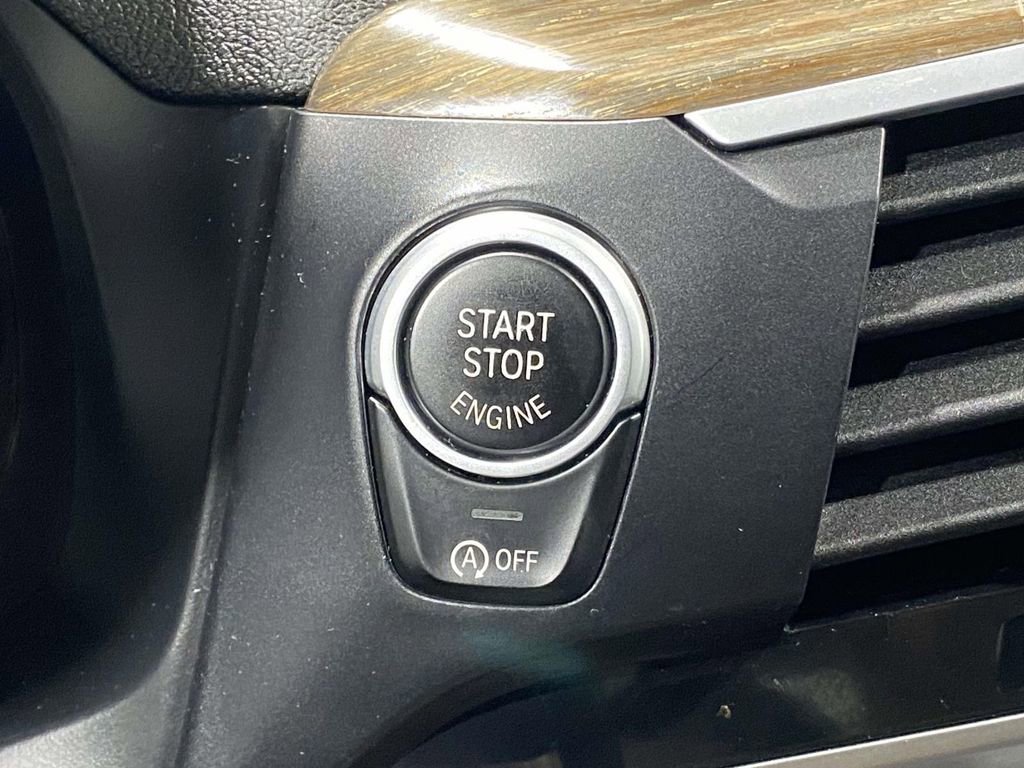 Used 2019 BMW X3 sDrive30i w/ Driving Assistance Package RWD image 26