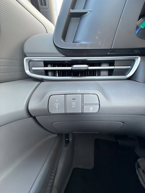 New 2026 Hyundai Elantra SE FWD image 13