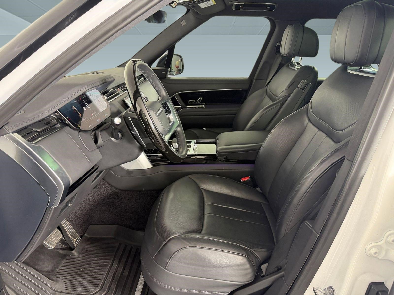 Used 2023 Land Rover Range Rover SE AWD/4WD image 5