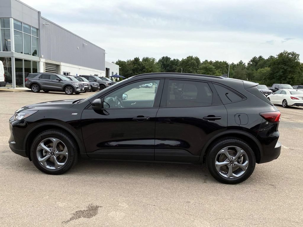 Used 2025 Ford Escape ST-Line Select AWD/4WD image 9