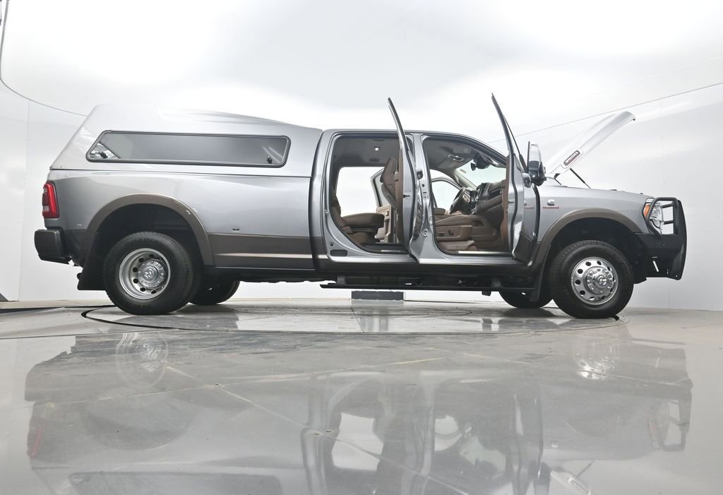 Used 2023 RAM 3500 Limited AWD/4WD image 42