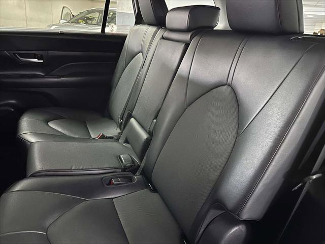 Used 2024 Toyota Grand Highlander XLE image 16