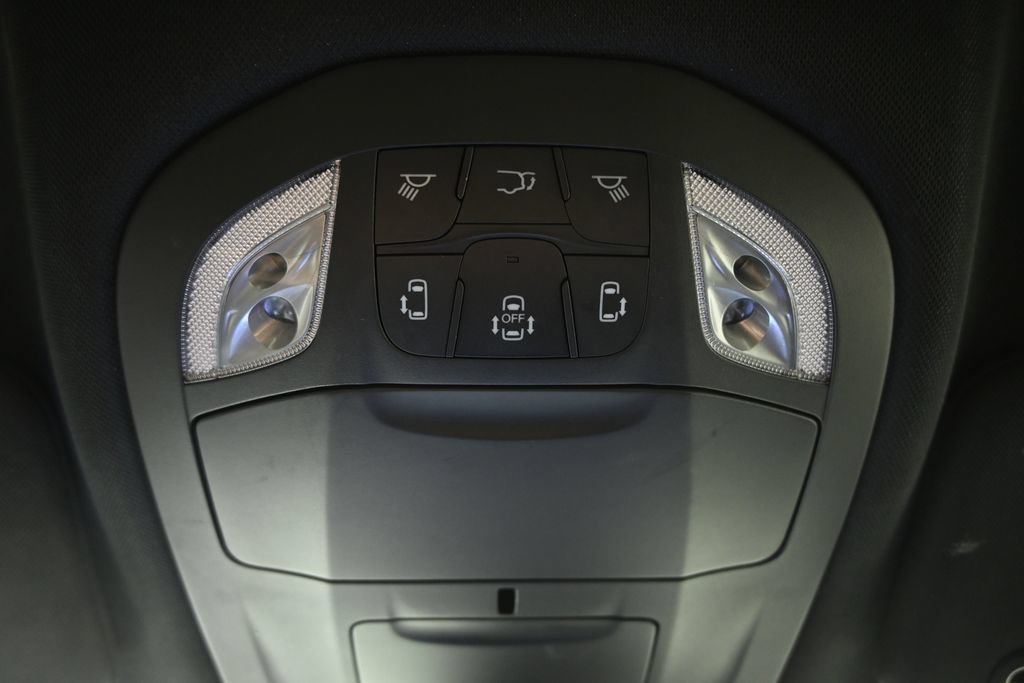 Used 2024 Chrysler Pacifica Touring FWD image 34