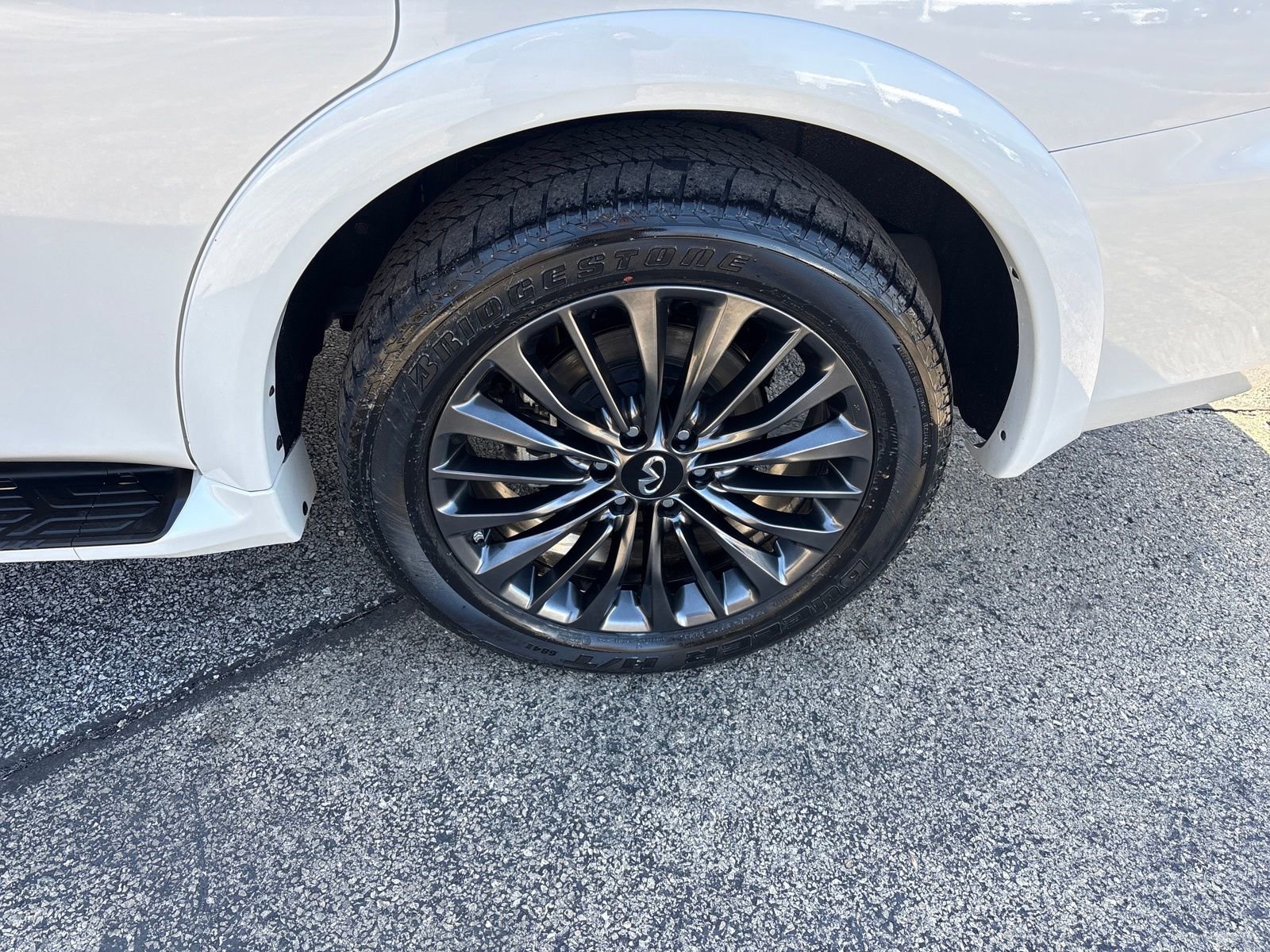 Certified 2024 INFINITI QX80 Sensory image 31