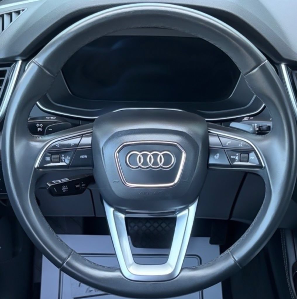 Used 2021 Audi Q5 Prestige w/ Prestige Package AWD/4WD image 18