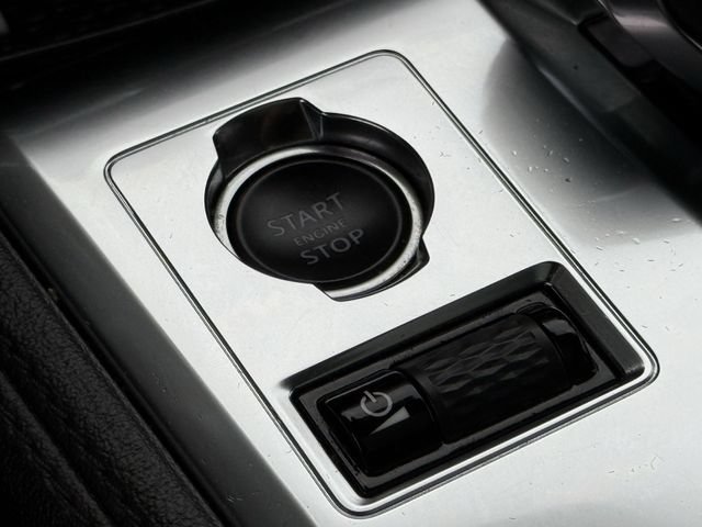 Used 2022 Jaguar F-PACE S AWD/4WD image 21