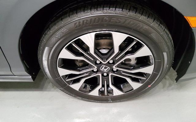 Used 2025 Honda Odyssey Elite image 37